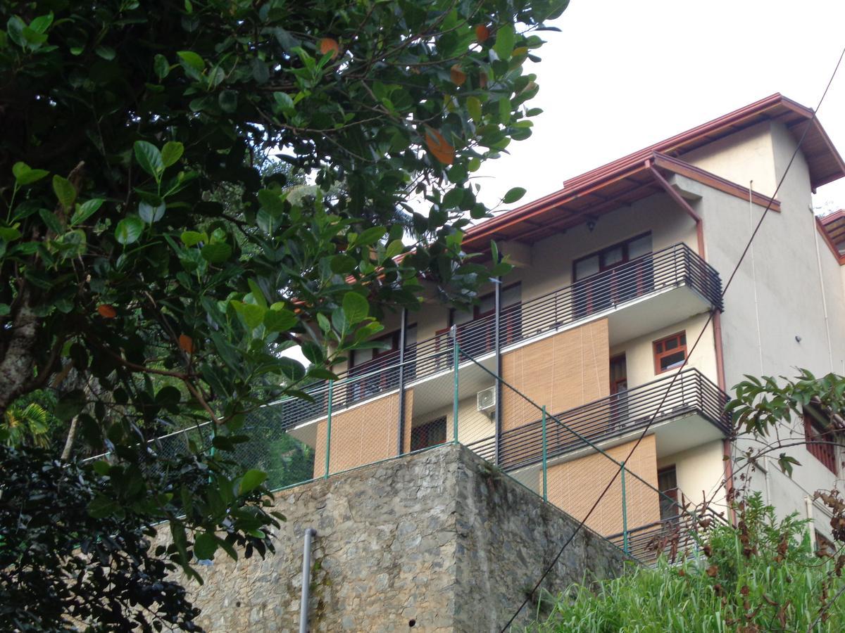 Cirute' Talwatte, Kandy Exteriér fotografie