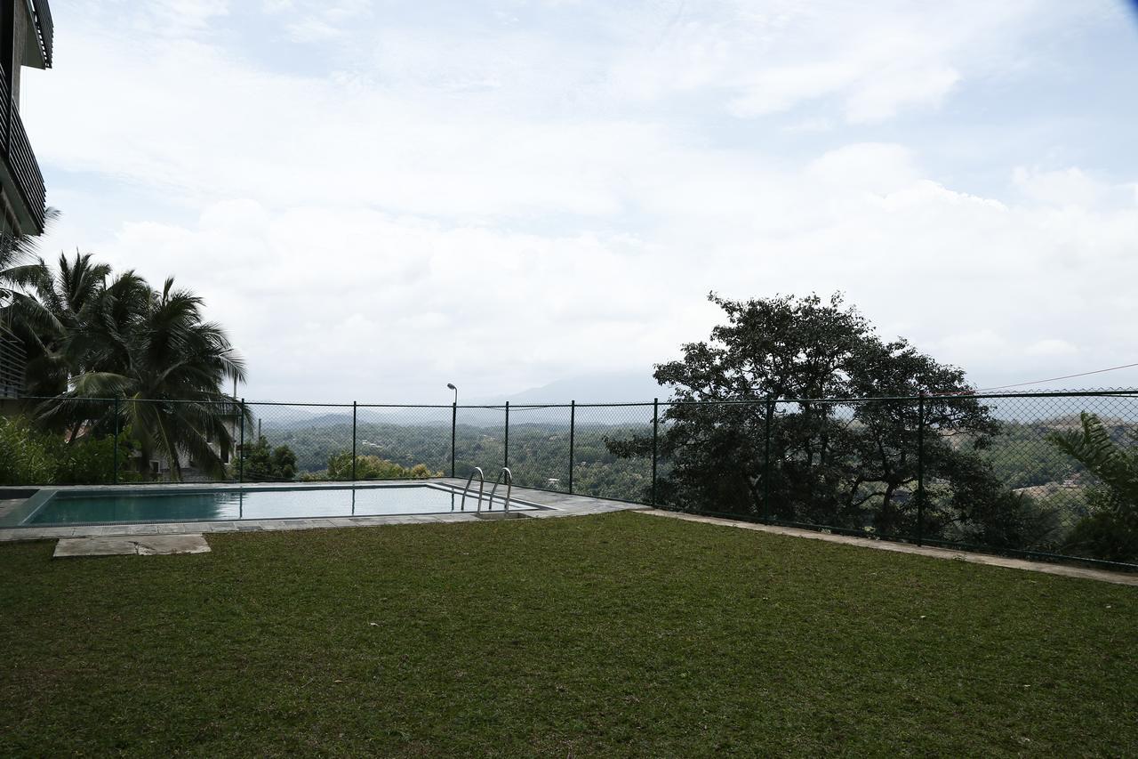 Cirute' Talwatte, Kandy Exteriér fotografie