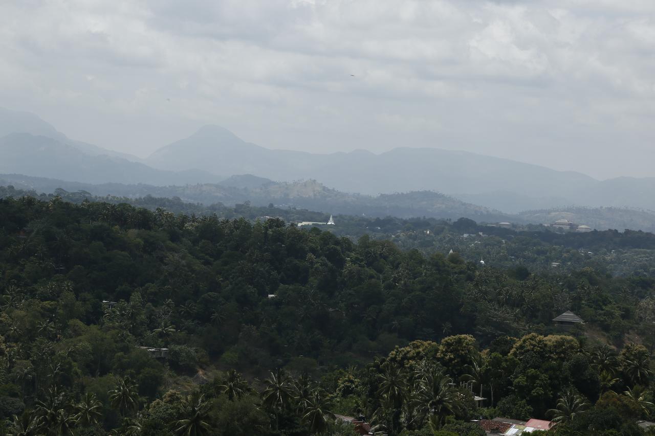 Cirute' Talwatte, Kandy Exteriér fotografie