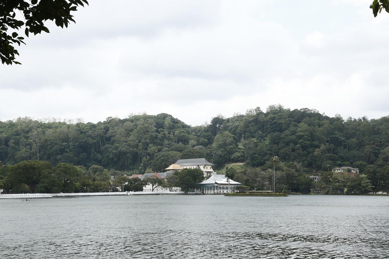 Cirute' Talwatte, Kandy Exteriér fotografie
