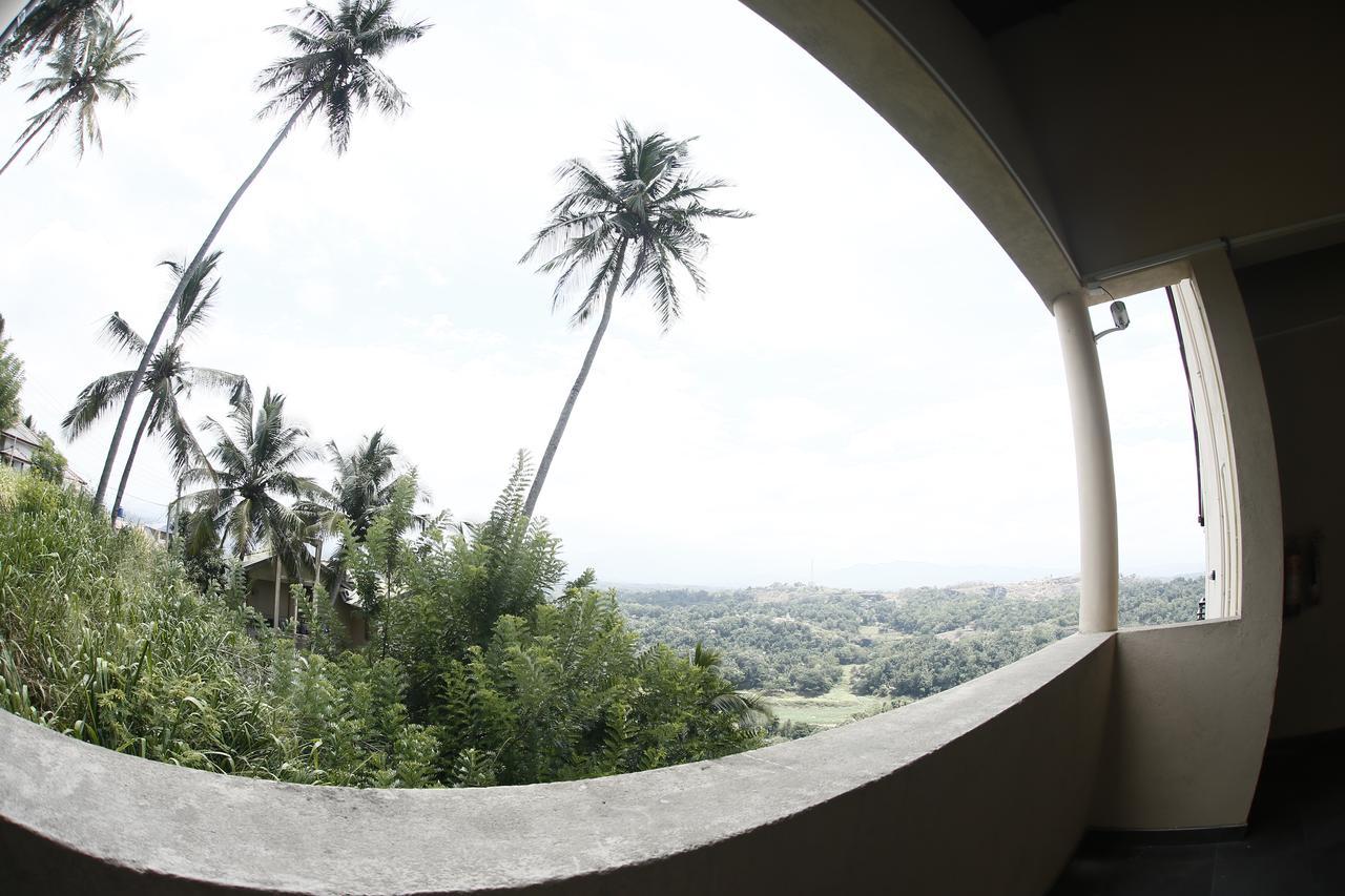 Cirute' Talwatte, Kandy Exteriér fotografie